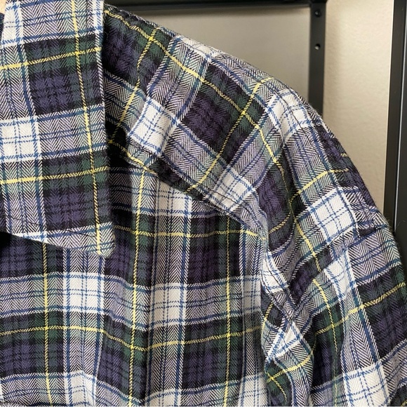 NWT American Eagle Plaid Button Down Shirt - Picture 2 of 4